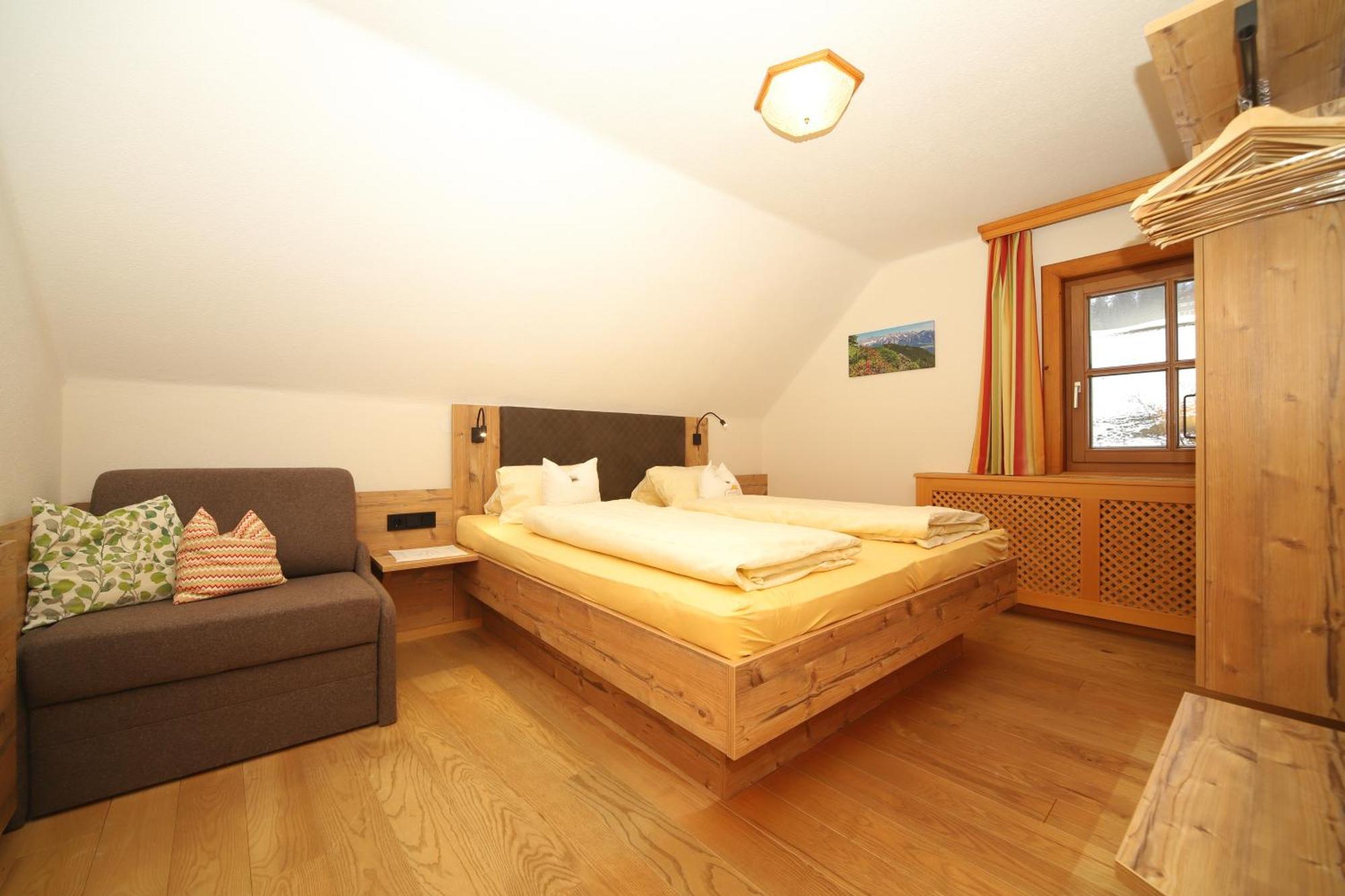 Linarhof Apartment Urlaub Am Bio Bauernhof Haus im Ennstal Oda fotoğraf