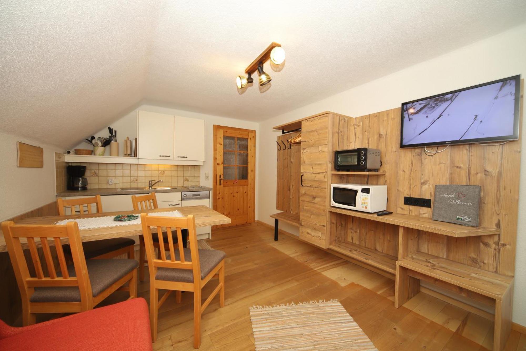 Linarhof Apartment Urlaub Am Bio Bauernhof Haus im Ennstal Oda fotoğraf