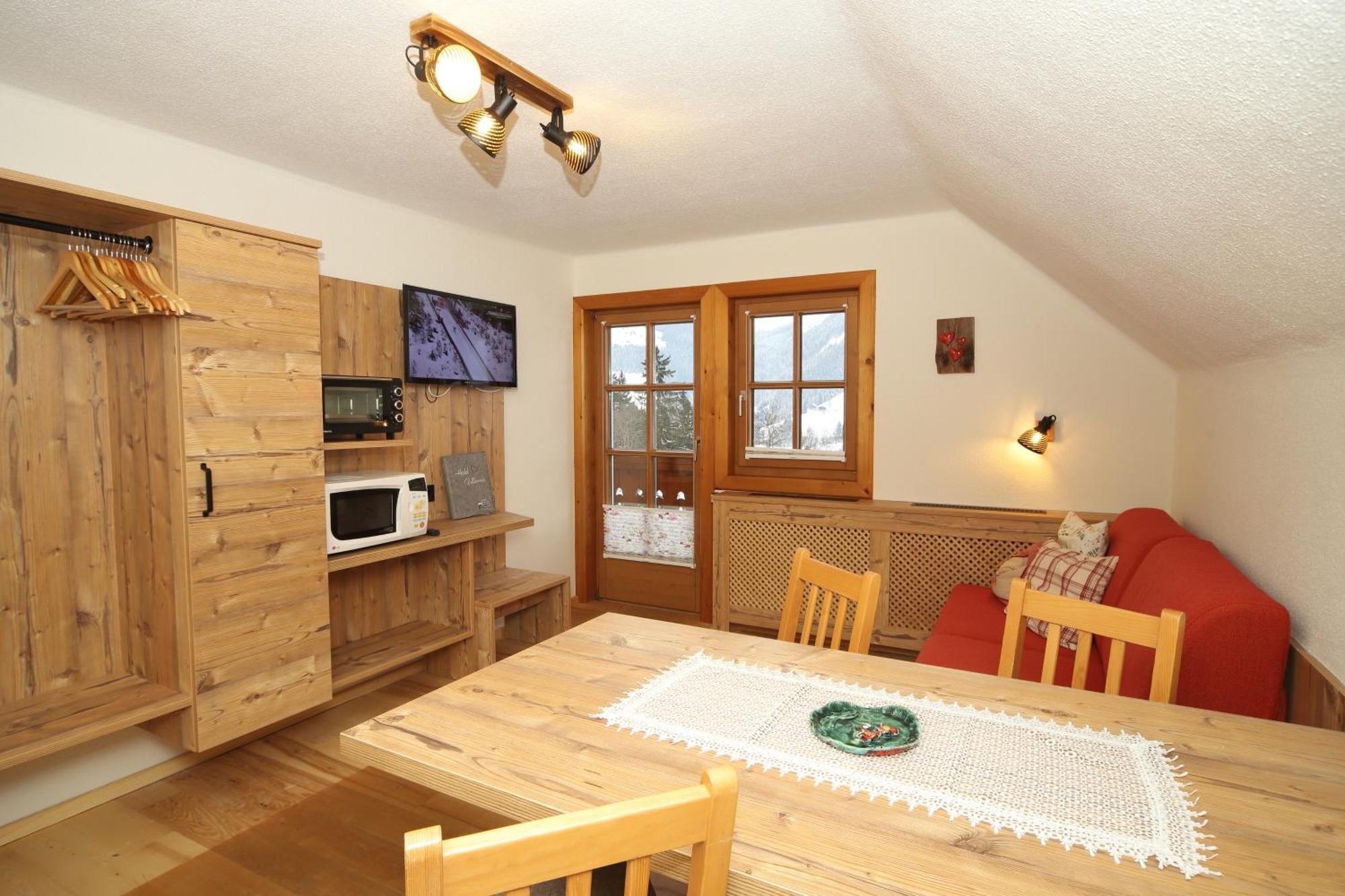 Linarhof Apartment Urlaub Am Bio Bauernhof Haus im Ennstal Oda fotoğraf