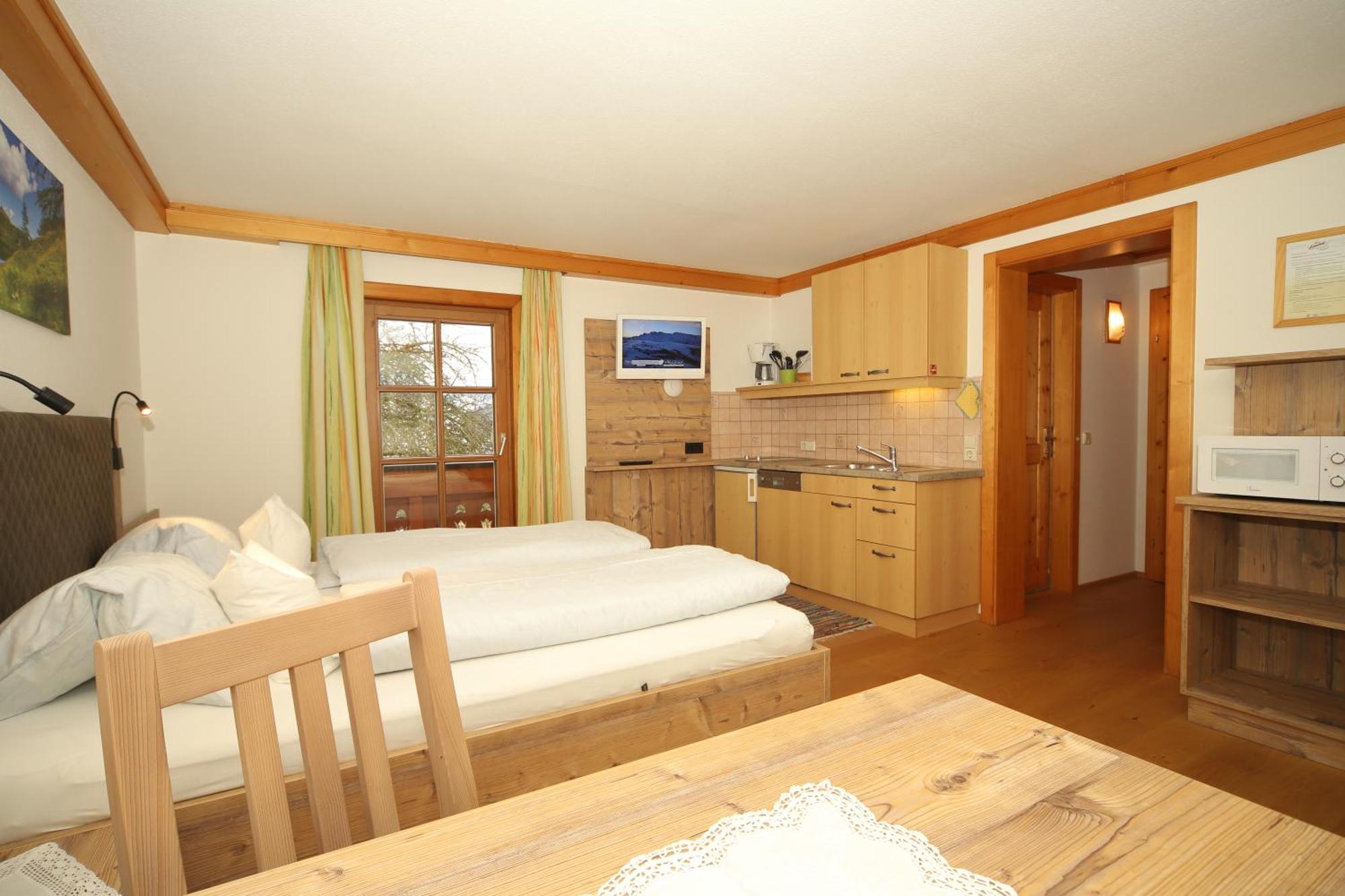 Linarhof Apartment Urlaub Am Bio Bauernhof Haus im Ennstal Oda fotoğraf