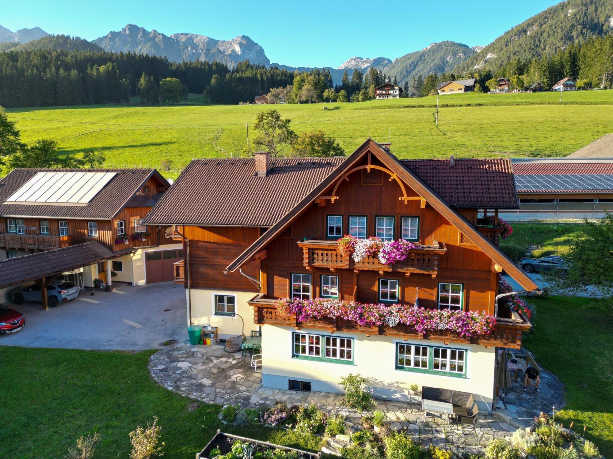 Linarhof Apartment Urlaub Am Bio Bauernhof Haus im Ennstal Dış mekan fotoğraf